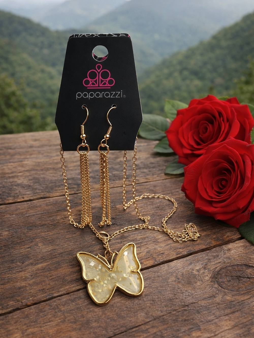 Paparazzi Gold Butterfly Pendant Necklace and Tassel Earrings Set - Cream